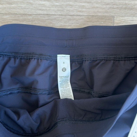 Lululemon Adapted State High-Rise Jogger
Magnetic Closures - Picture 10 of 12